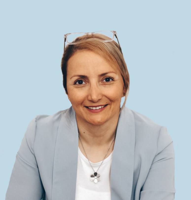 Headshot of Hami Taheri, International Coaching Federation CP Group Leader