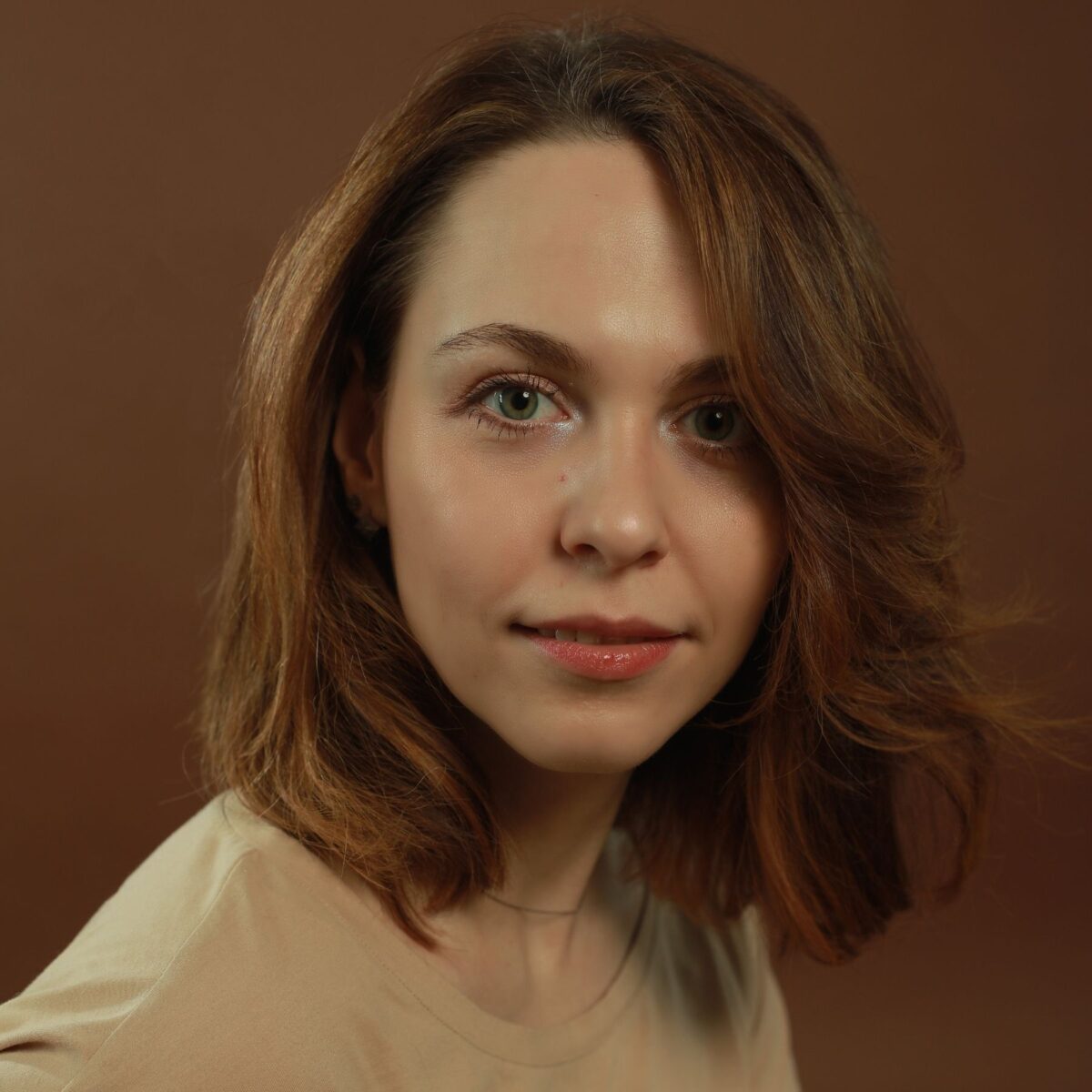 Headshot of Ella + Mitkin, author with the International Coaching Federation. Known for being a Scrum.org Level 2H certified agile coach.