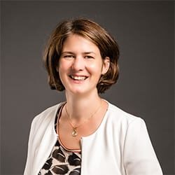 Dominique-Munz_headshot_resized.jpg