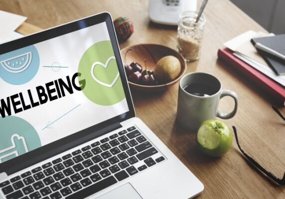Hullinger-Coaching-Leading-the-Change-in-Workplace-Well-Being.jpg